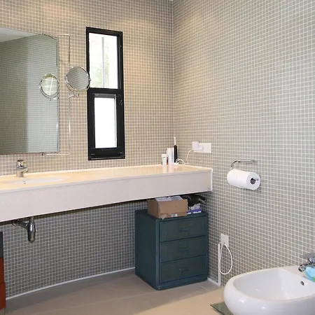 Gran Alquiler En Moraira Con Piscina Privada, Aire Acondicionado Y Mascotas Permitidas - Hisp-216-231 *